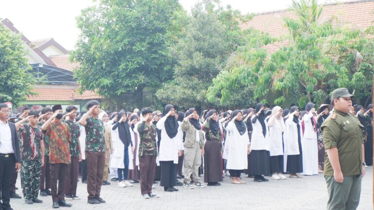 Semarak Spentaru dalam Memeriahkan Peringatan Hari Pahlawan Nasional