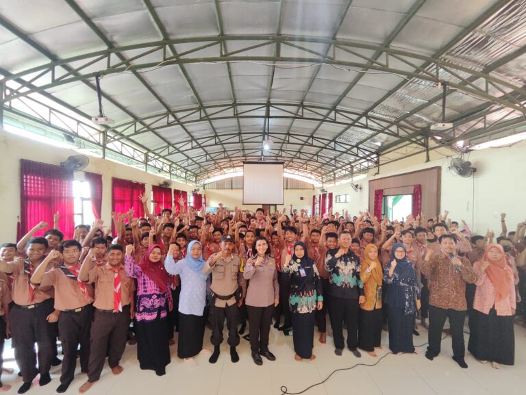 Kegiatan P5 dengan Tema Bangunlah Jiwa dan Raganya serta Tajuk “Stop Bullying Sekolahku Surgaku” bersama AKP. Diana Kurniasari, SH